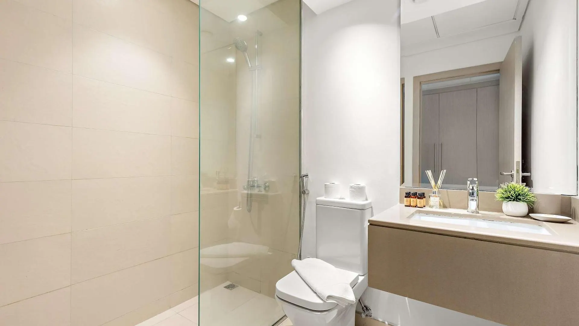 Daire Silkhaus Canalside Studio In Water'S Edge Tower Abu Dabi Birleşik Arap Emirlikleri